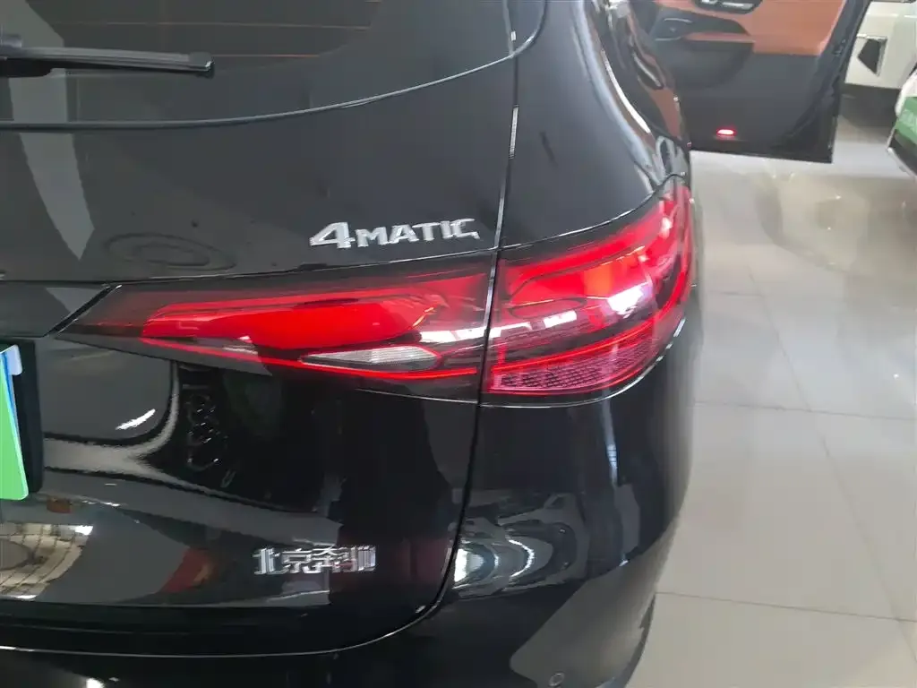 Mercedes-Benz GLC 2024 из CN, фото 2