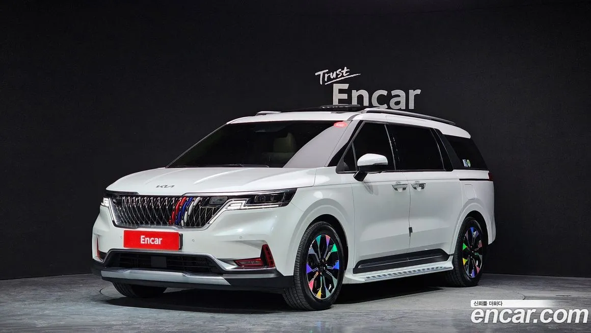 Kia Carnival — фото 1