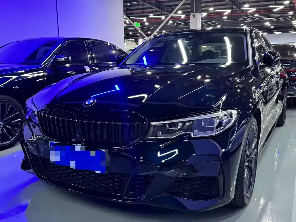 BMW 3 Series 2021 из CN, фото 1