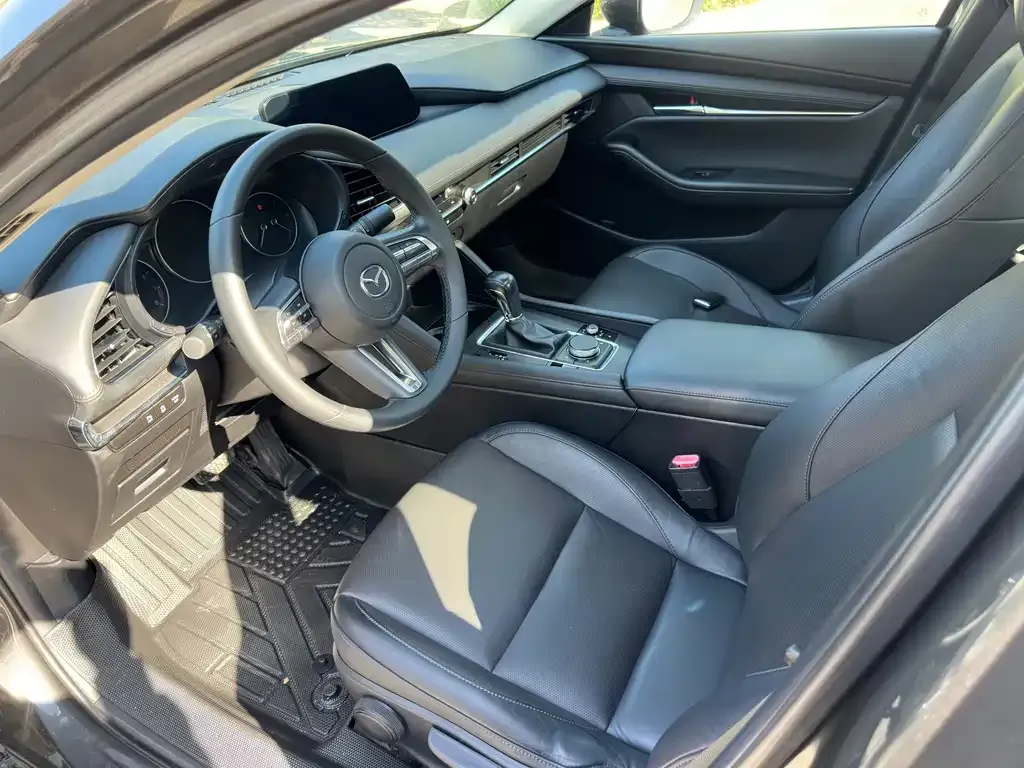 Mazda 3 Axela 2021 из CN, фото 5