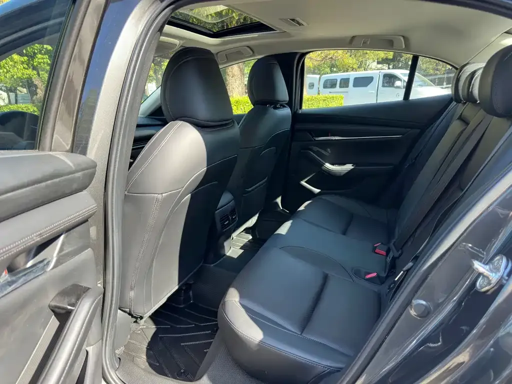 Mazda 3 Axela 2021 из CN, фото 6