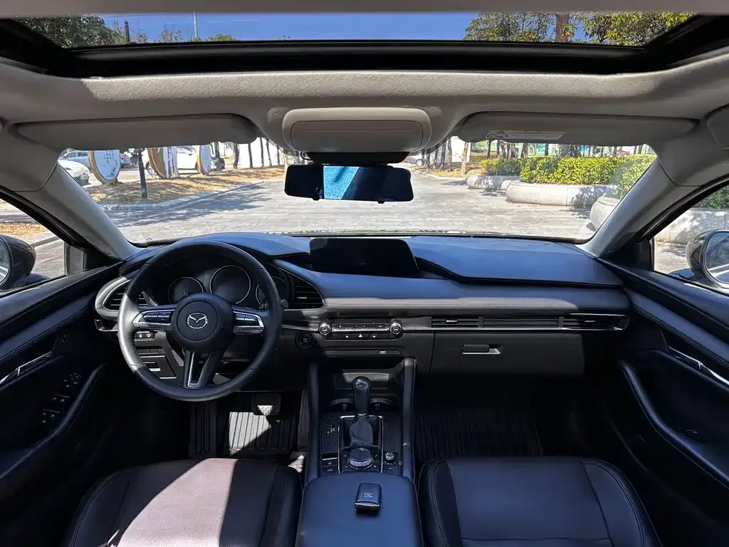 Mazda 3 Axela 2021 из CN, фото 8