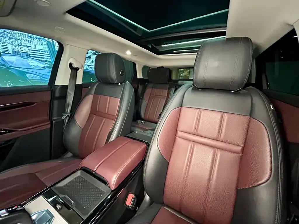 Land Rover Evoque 2023 из CN, фото 3