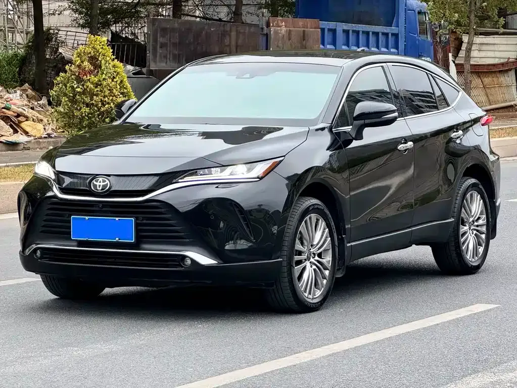 Toyota Harrier 2024 из CN, фото 1