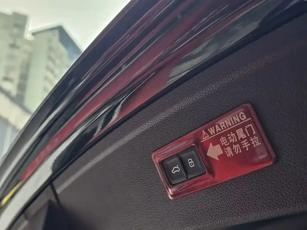 Audi Q5L 2023 из CN, фото 2