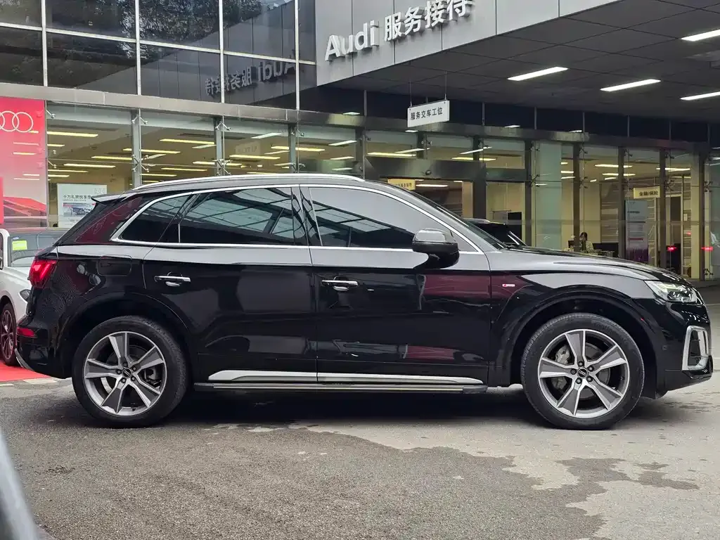 Audi Q5L 2023 из CN, фото 8
