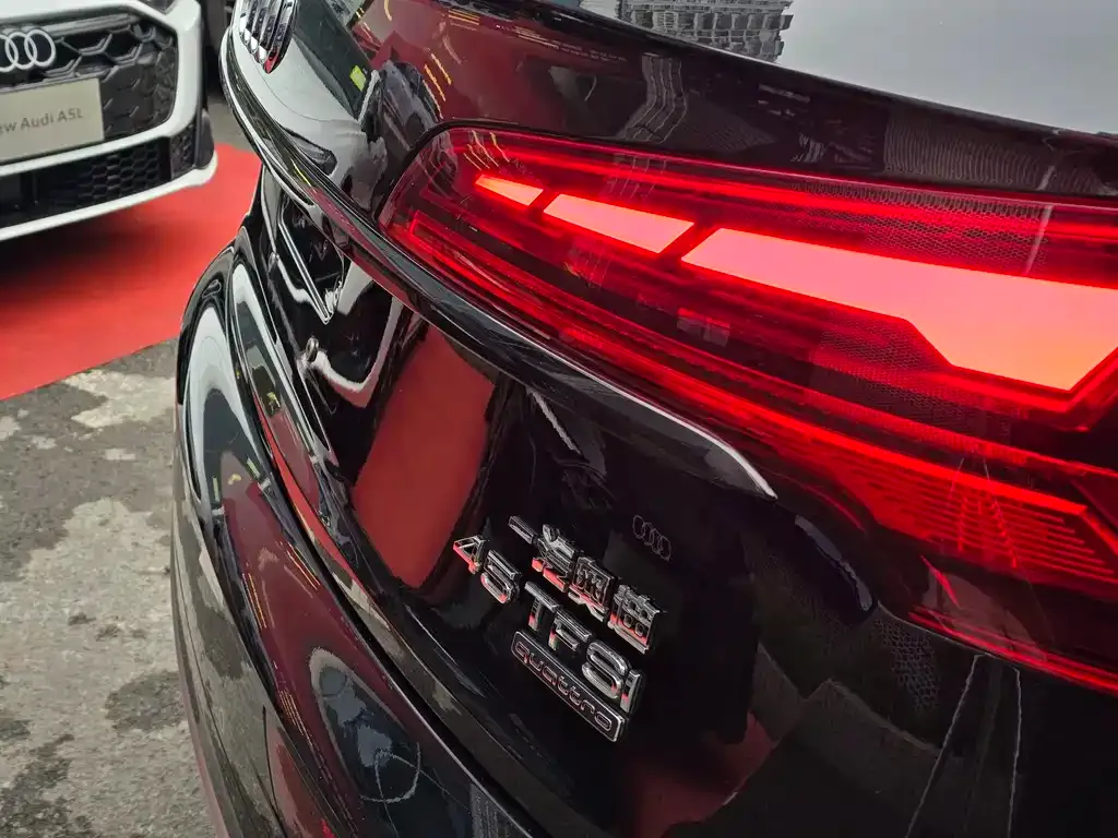 Audi Q5L 2023 из CN, фото 4