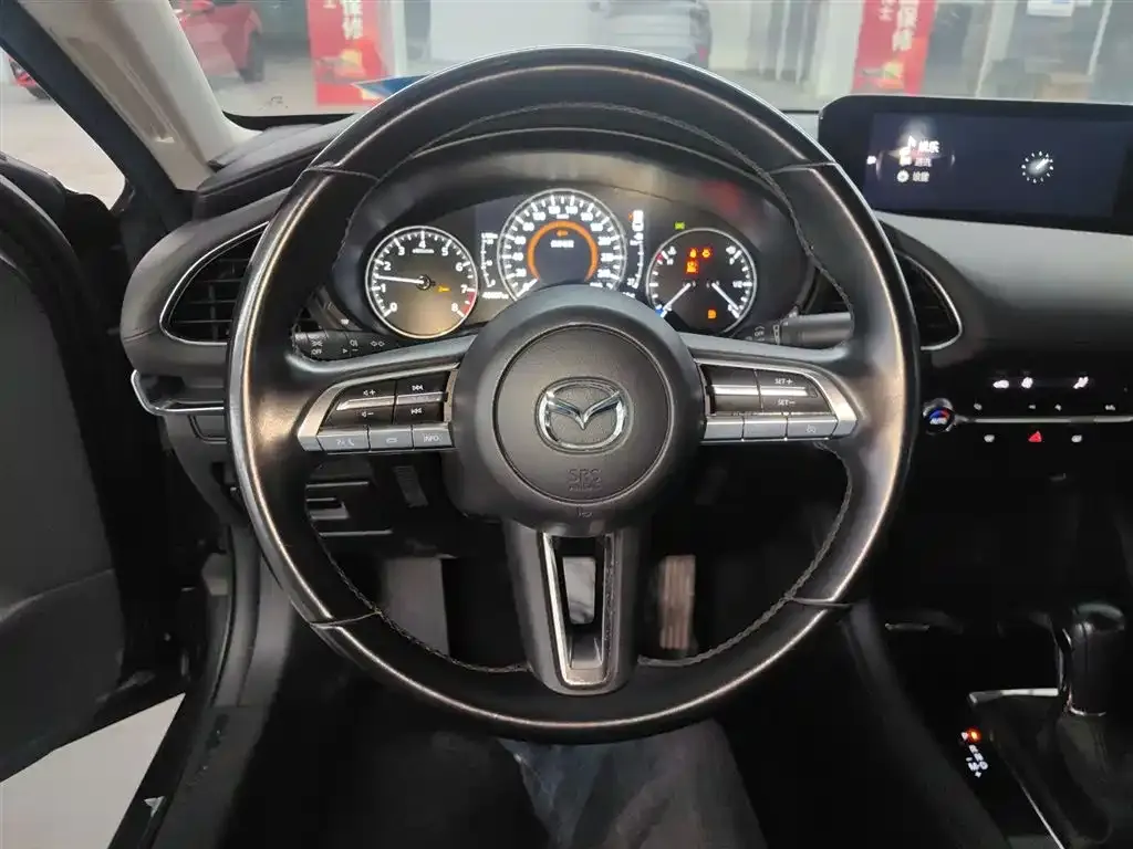 Mazda 3 Axela 2021 из CN, фото 3