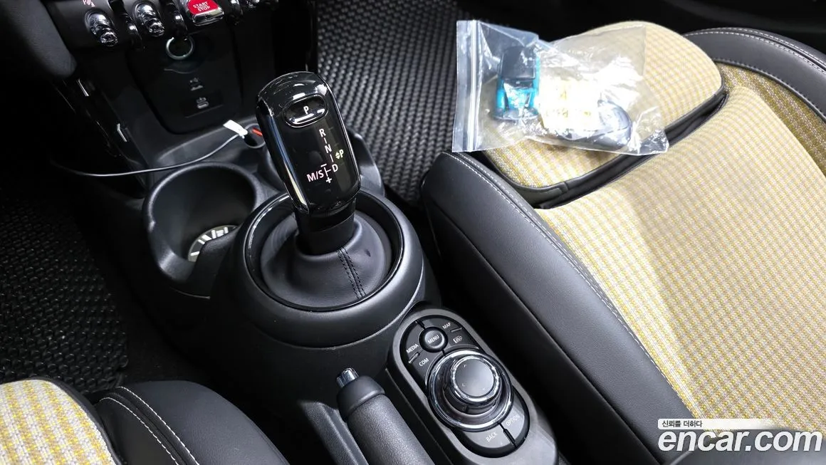 Mini Cooper 2023 из KR, фото 10
