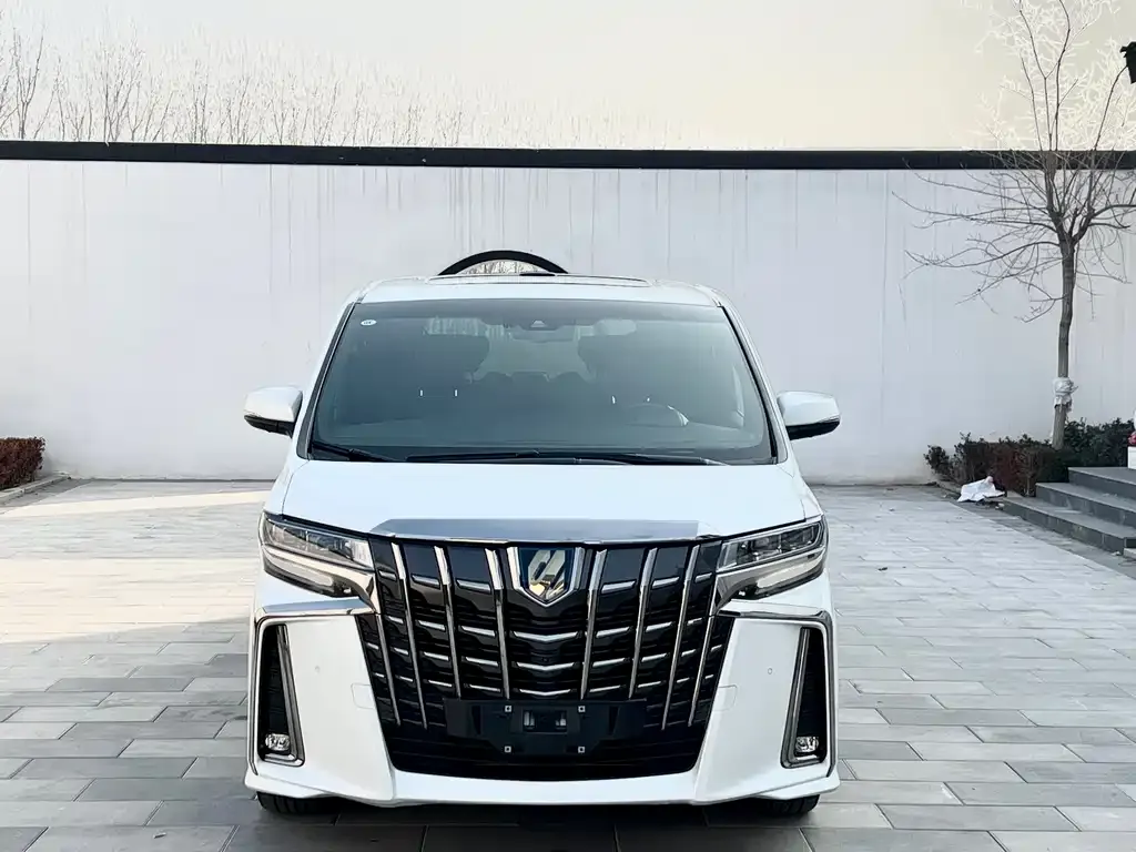 Toyota Alphard 2023 из CN, фото 2