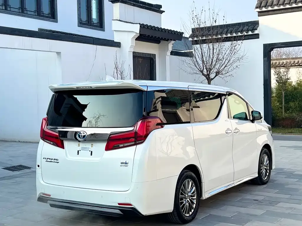 Toyota Alphard 2023 из CN, фото 4