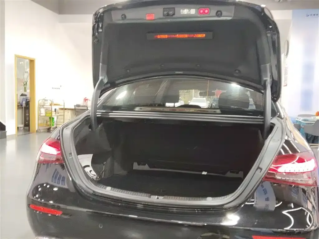 Mercedes-Benz E-Class 2023 из CN, фото 4