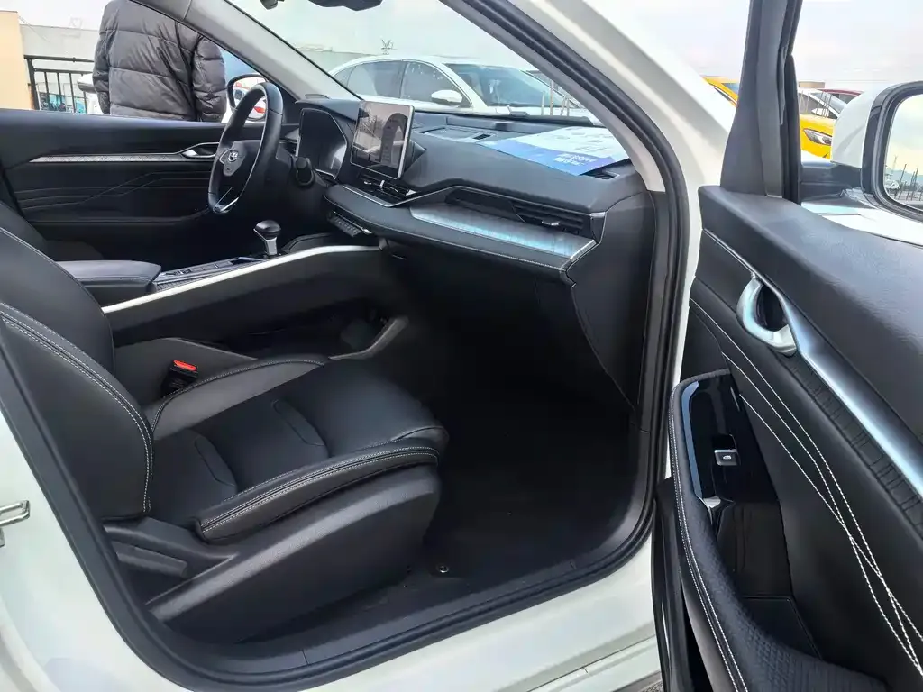 Geely Xingrui 2023 из CN, фото 5