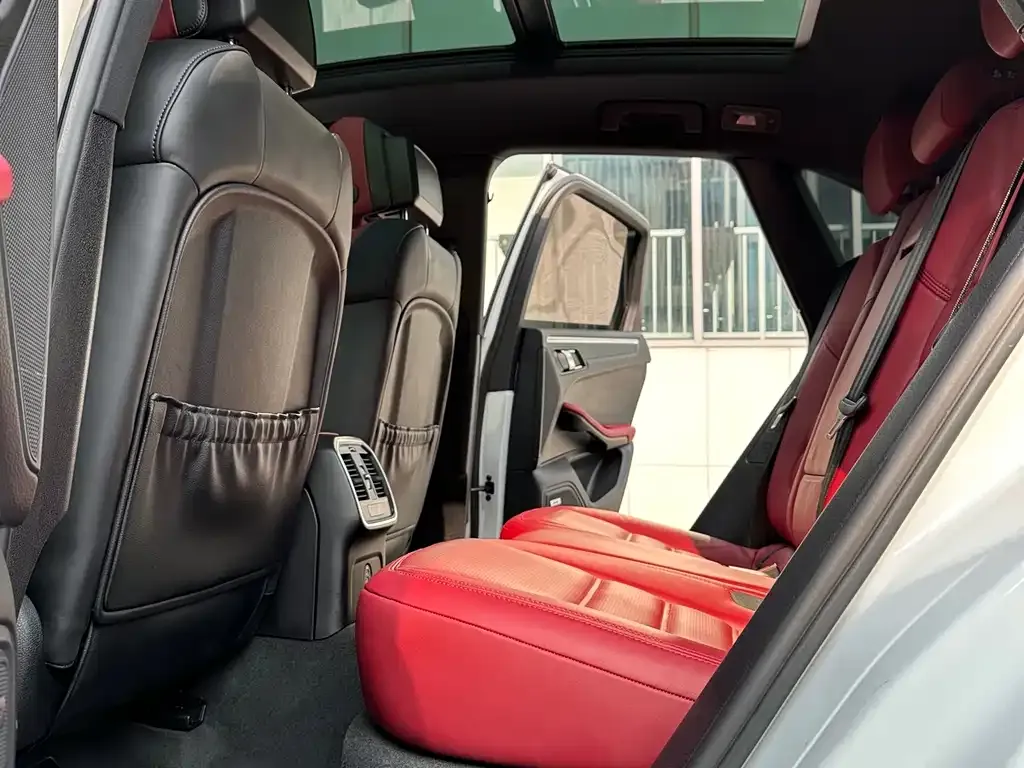 Porsche Macan 2022 из CN, фото 4