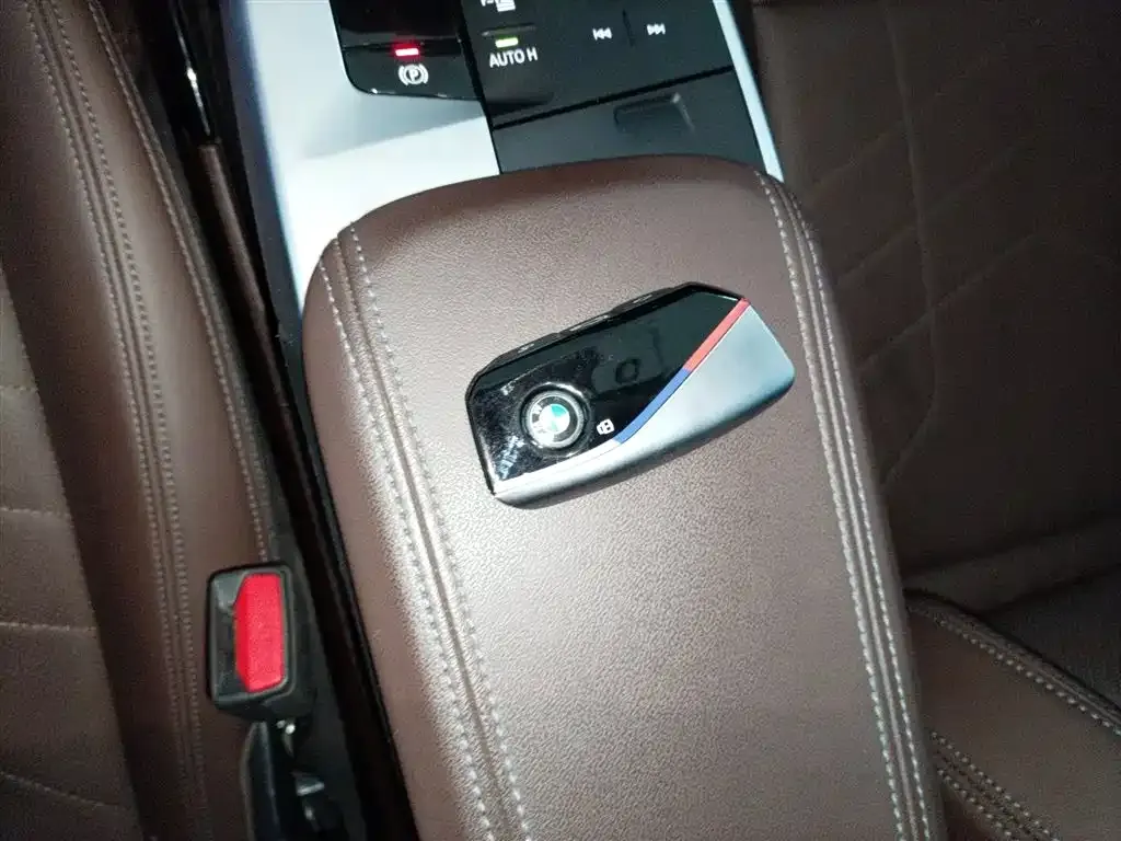 BMW X1 2024 из CN, фото 3