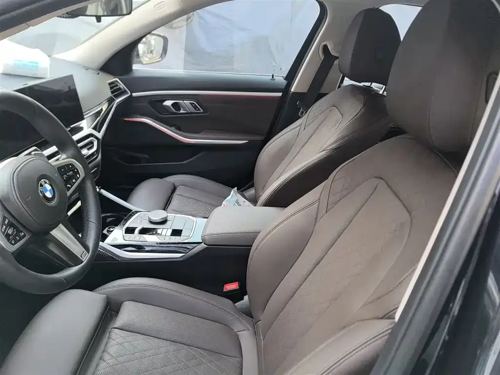BMW 3 Series 2024 из CN, фото 10