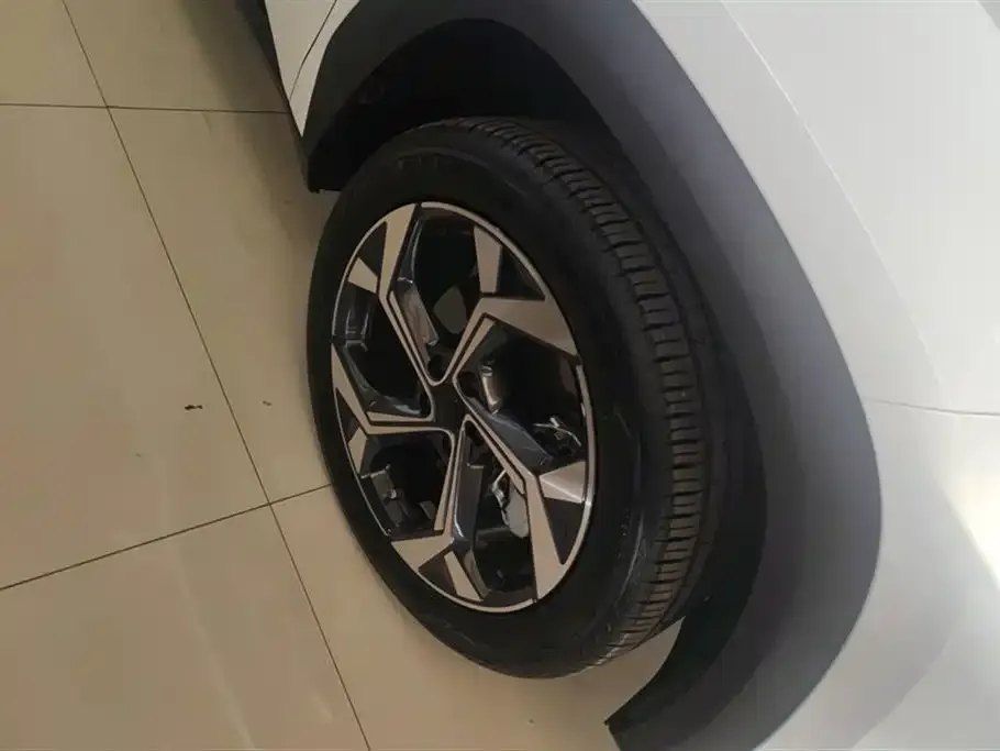 Geely Boyue L 2025 из CN, фото 7