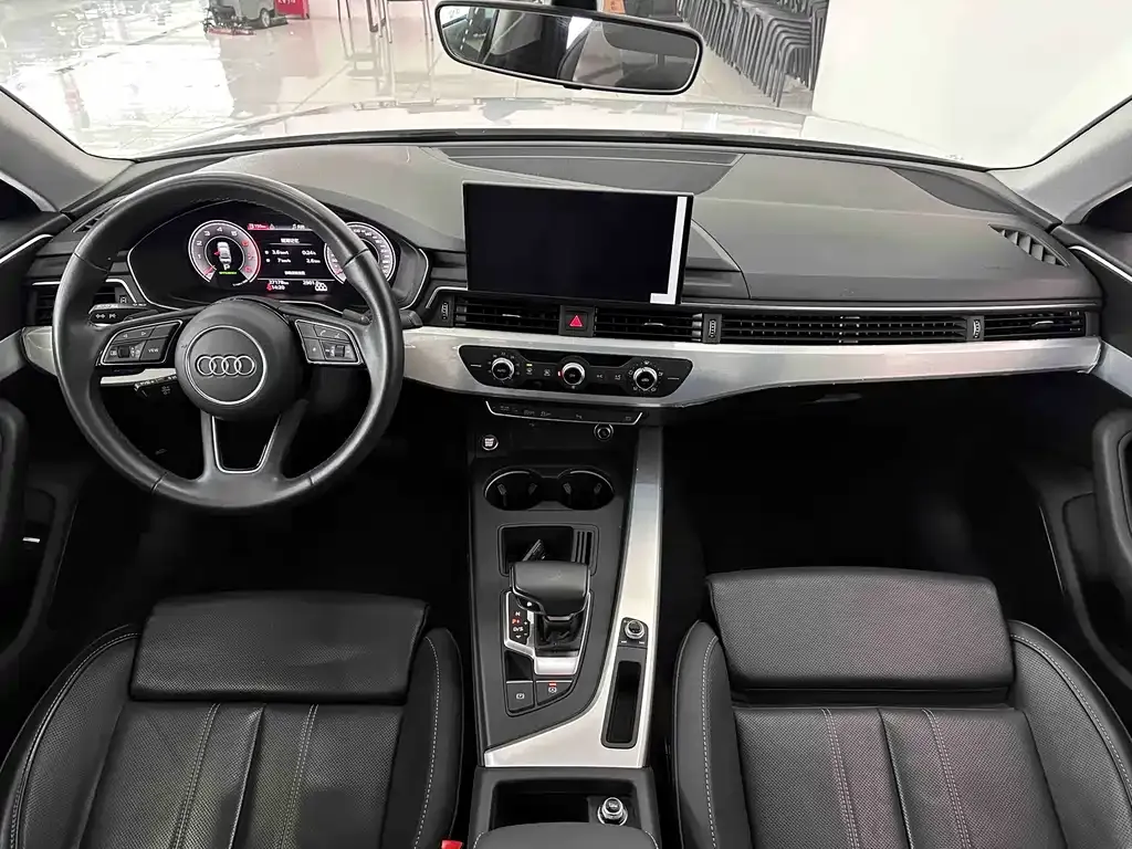 Audi A4L 2023 из CN, фото 8