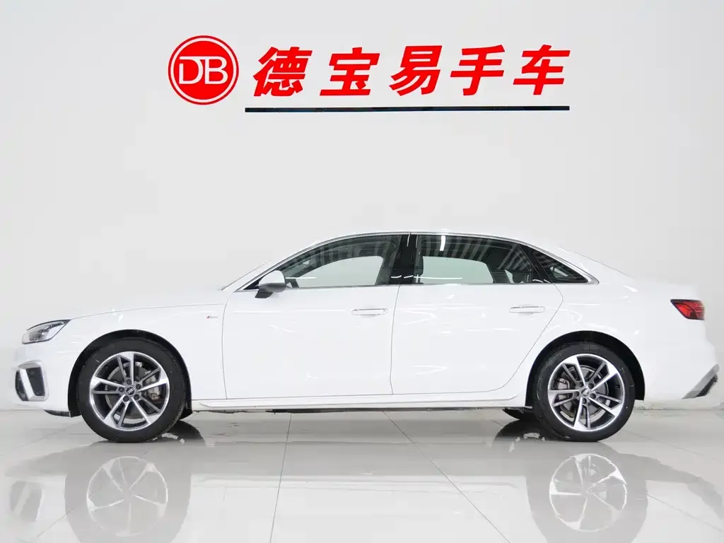 Audi A4L 2023 из CN, фото 6
