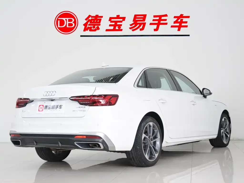 Audi A4L 2023 из CN, фото 7