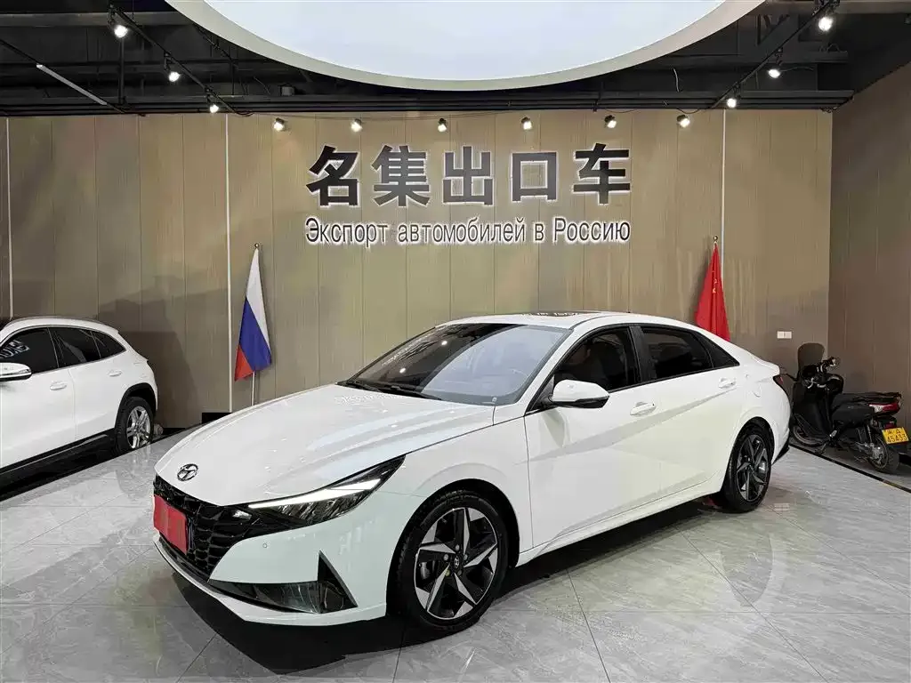 Hyundai Elantra 2022 из CN, фото 1