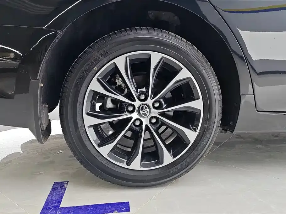 Toyota Avalon 2023 из CN, фото 8