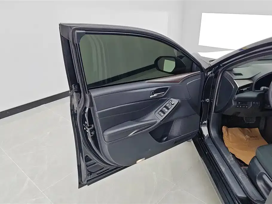 Toyota Avalon 2023 из CN, фото 9