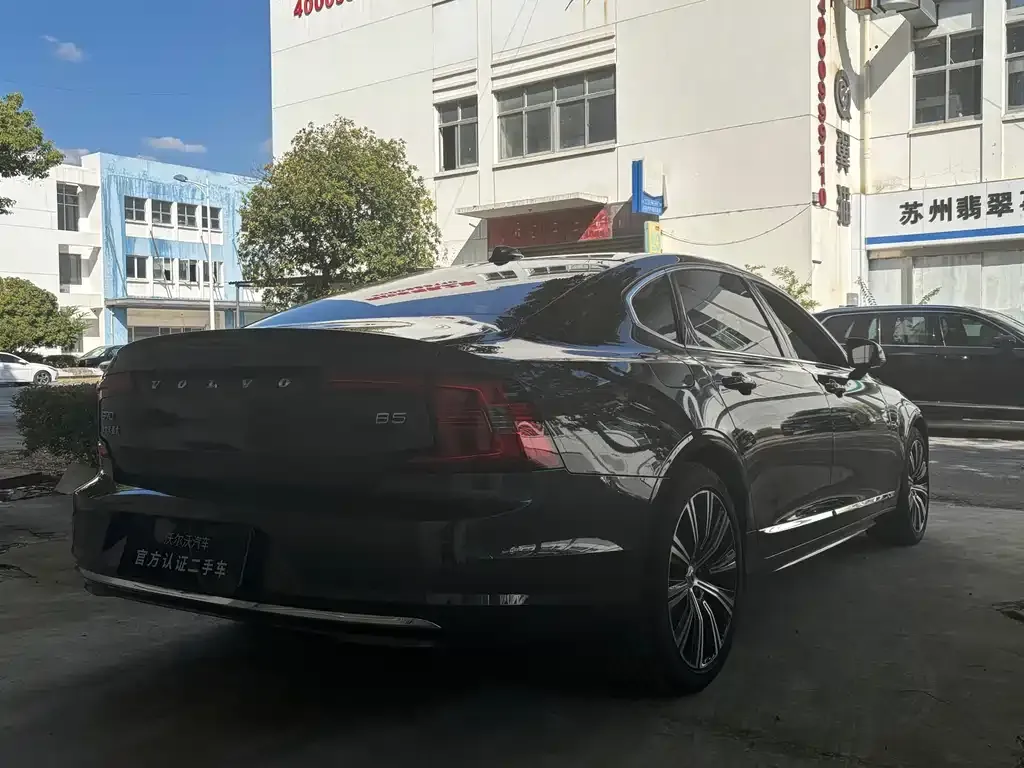 Volvo S90 2025 из CN, фото 10