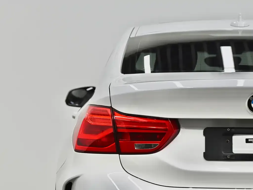 BMW 1 Series 2023 из CN, фото 3