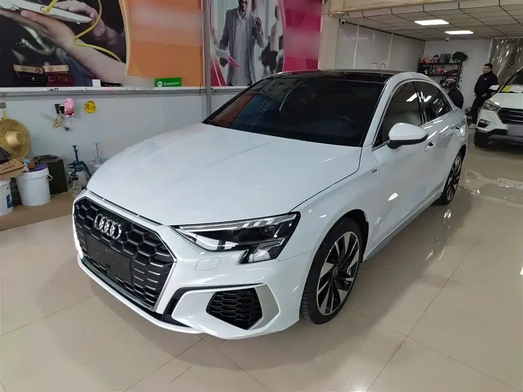 Audi A3 2024 из CN, фото 1