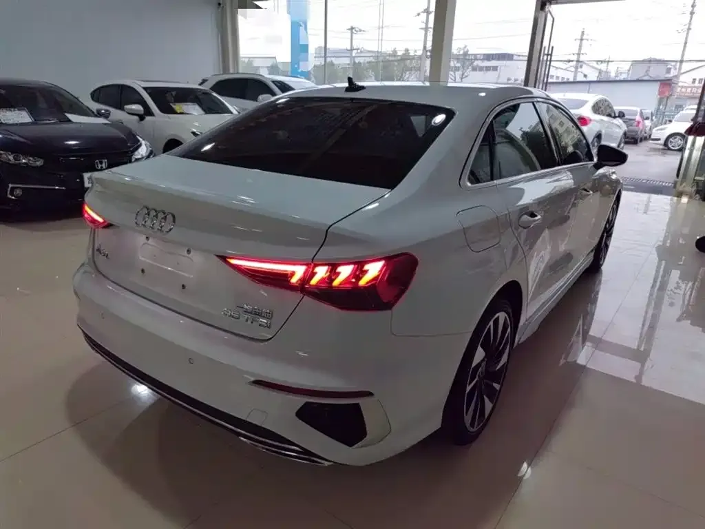 Audi A3 2024 из CN, фото 6