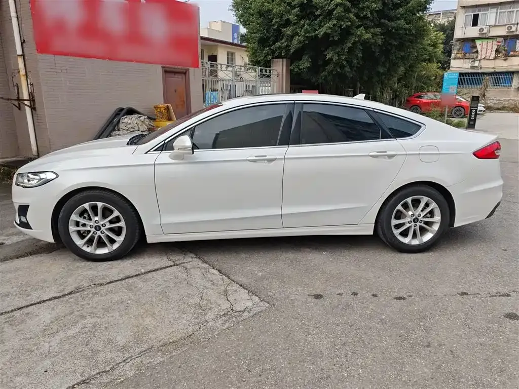 Ford Mondeo 2021 из CN, фото 7