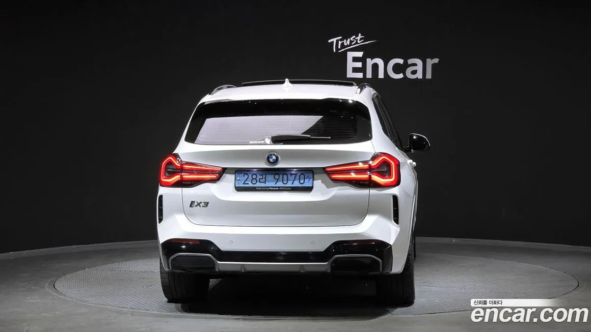 BMW iX3 2024 из KR, фото 4