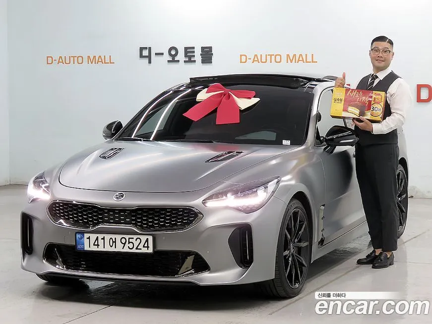 Kia Stinger 2023 из KR, фото 1