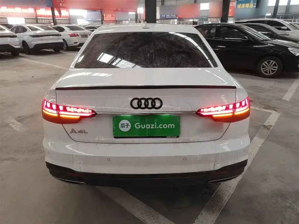 Audi A4L 2022 из CN, фото 6