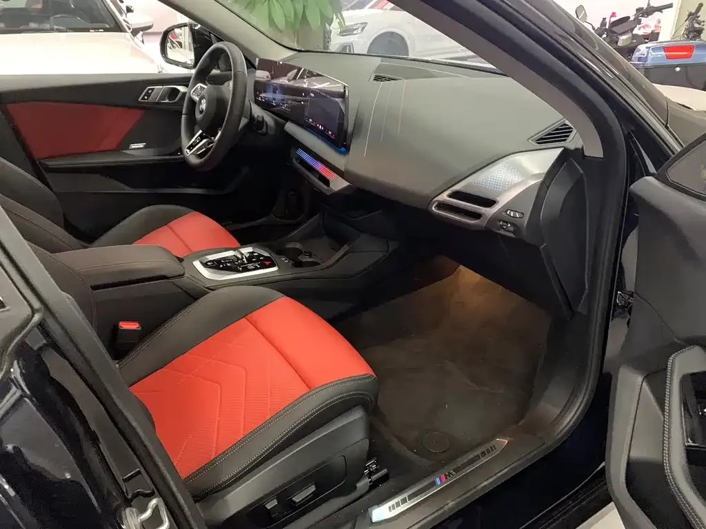 BMW 2 Series 2025 из CN, фото 6