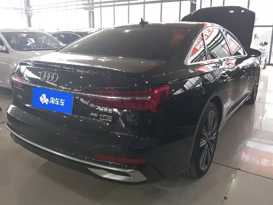 Audi A6L 2024 из CN, фото 6