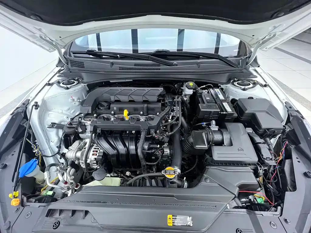 Hyundai Elantra 2023 из CN, фото 8