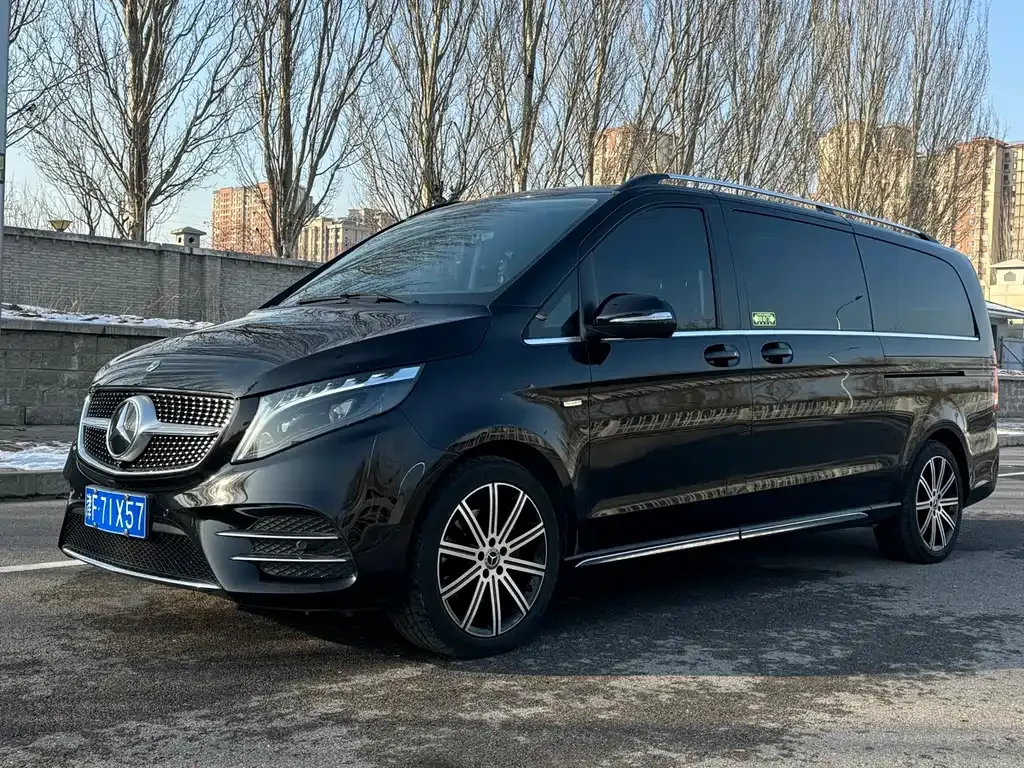 Mercedes-Benz V-Class 2023 из CN, фото 9