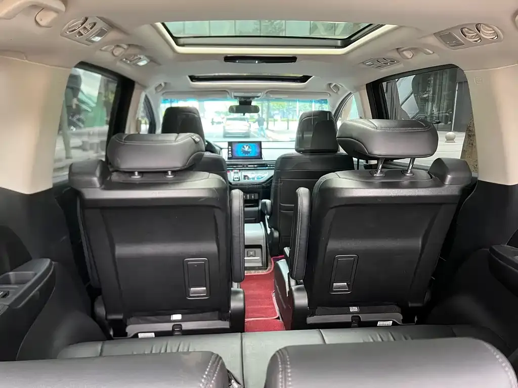 Honda Odyssey 2023 из CN, фото 2