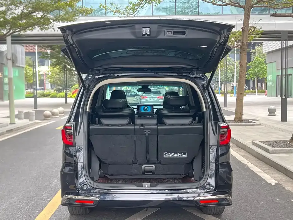 Honda Odyssey 2023 из CN, фото 3