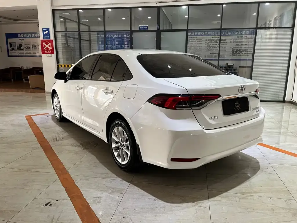 Toyota Corolla 2021 из CN, фото 6