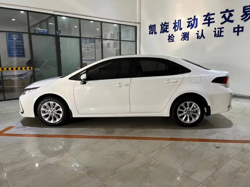 Toyota Corolla 2021 из CN, фото 7
