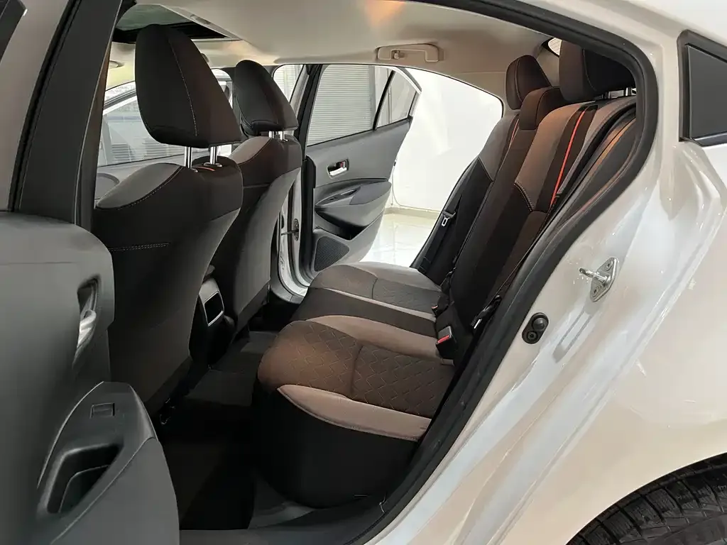 Toyota Corolla 2021 из CN, фото 9
