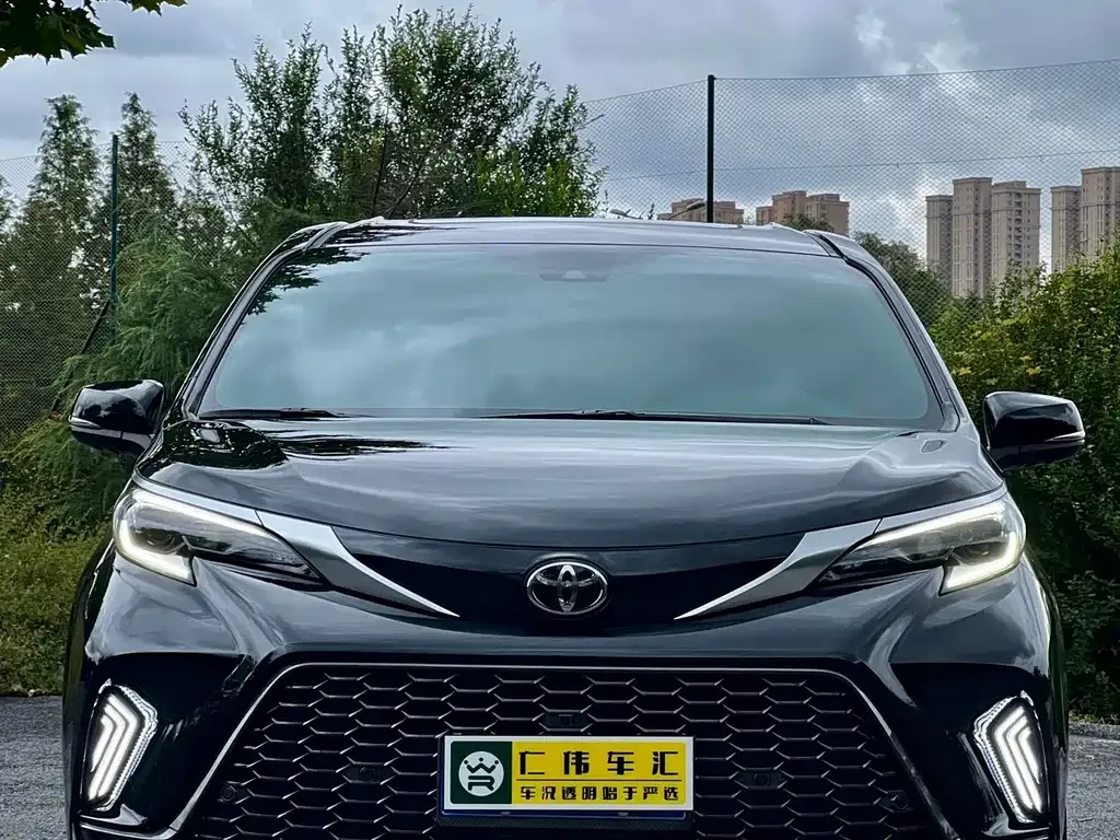 Toyota Granvia 2025 из CN, фото 9