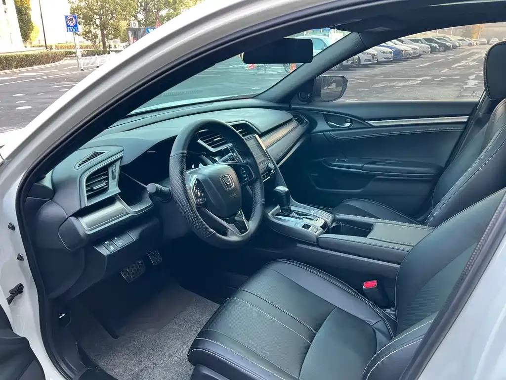 Honda Civic 2022 из CN, фото 5