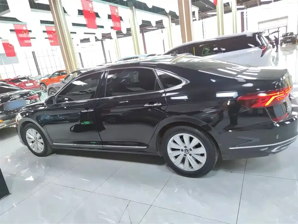 Volkswagen Passat 2021 из CN, фото 4