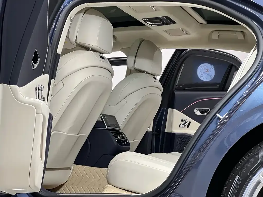 Bentley Flying Spur PHEV 2022 из CN, фото 7