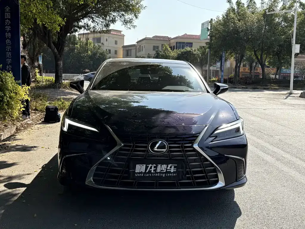 Lexus ES 2025 из CN, фото 5
