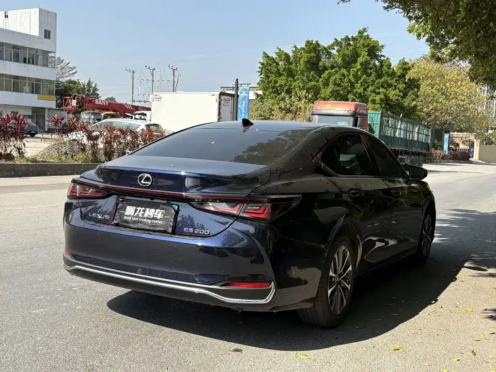 Lexus ES 2025 из CN, фото 7